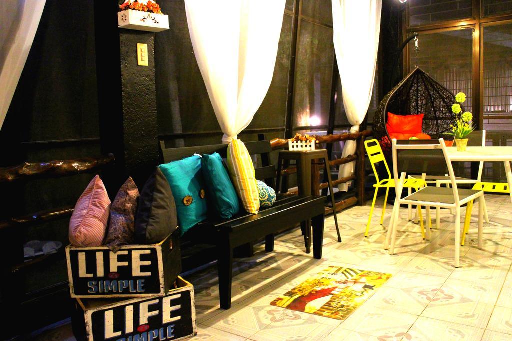 Tagaytay Garden Budgetel - City Center Tagaytay City Exterior foto